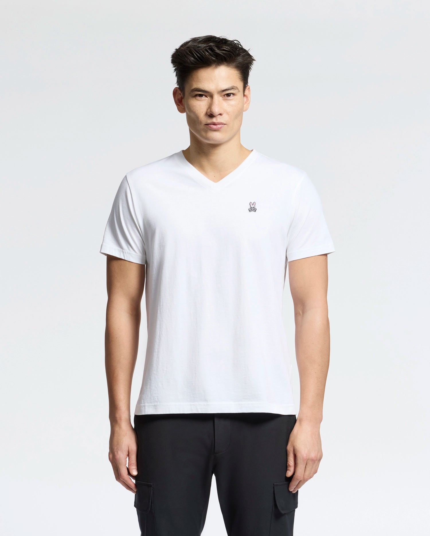 MENS CLASSIC V NECK TEE - B6U100ARPC - Image 2